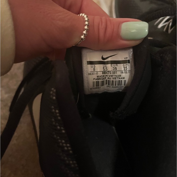 Nike Air Precision Women’s Basketball Shoes (size 8) - Picture 5 of 6